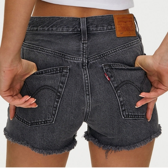 Levi's Faded Black Grey High Rise Button Up Jean Short Size 31 - Picture 3 of 13